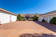 13 car garage with guest house in Northeast Mesa
