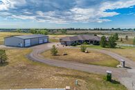 Beautiful Colorado foothills home, huge garage - 16 total spaces! 