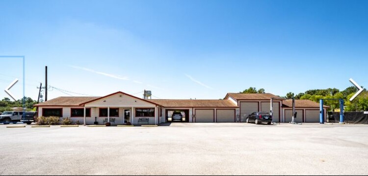 CarProperty.com / Car Lot Dealership with 13.261 Acres Nea...