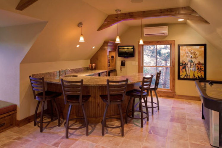 / Pulaski Craftsman Carriage House