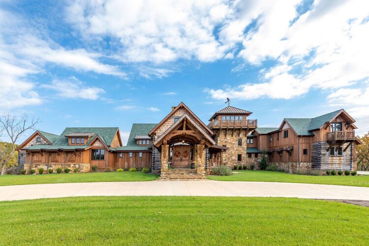 / AMAZING MIDWEST ESTATE PERFECT F...