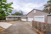 Big Garage House for Sale -- Up to 8 Cars Possible, Level Lot