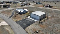 12 Car Garage Opportunity in the Sandia Airpark Es...