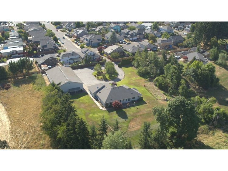 / 20 Car Garage House in Keizer, Oregon is...