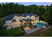 Which NBA star is Selling this Oregon Car Property?
